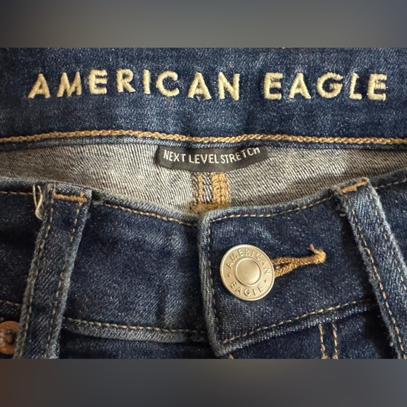 American Eagle Outfitters Blue Jean Shorts with Cuffed Hem - Picture 4 of 5